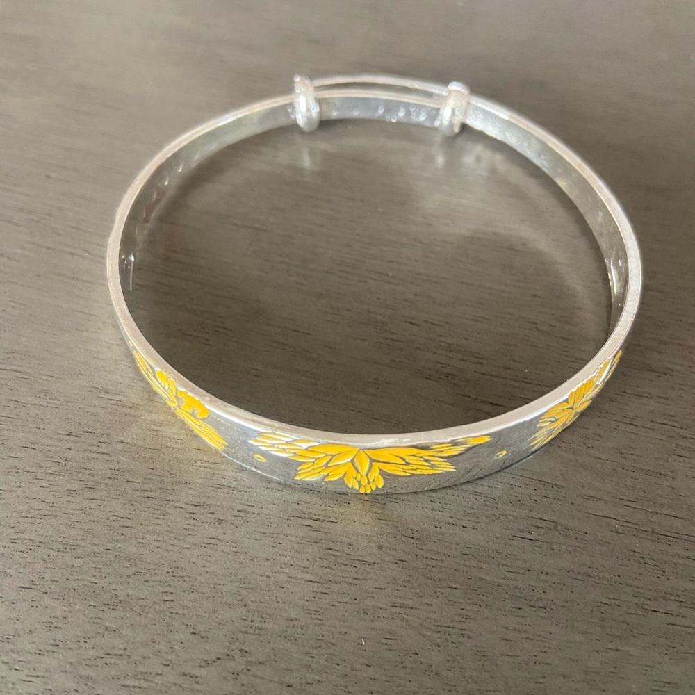 NWOT Elegant Silver and Yellow Floral Bangle